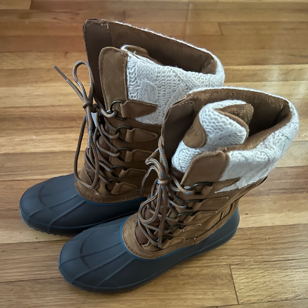 KhombuThermolite Insulated Work/Snow Boot with Rubber Soles